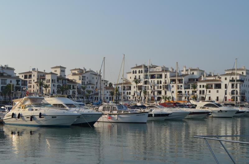 마닐바 Penthouse Marina La Duquesa 아파트 외부 사진